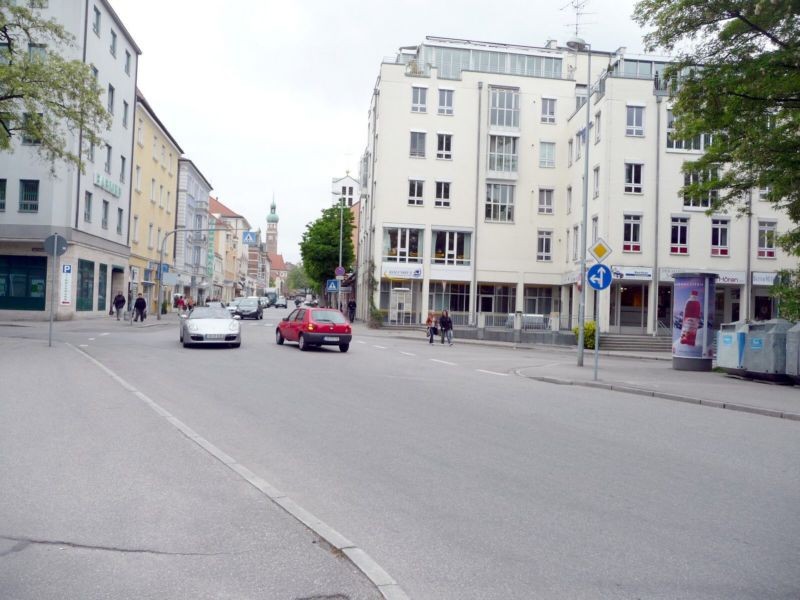 Mittlere Bachstr. gg. AOK / Bahnhofplatz