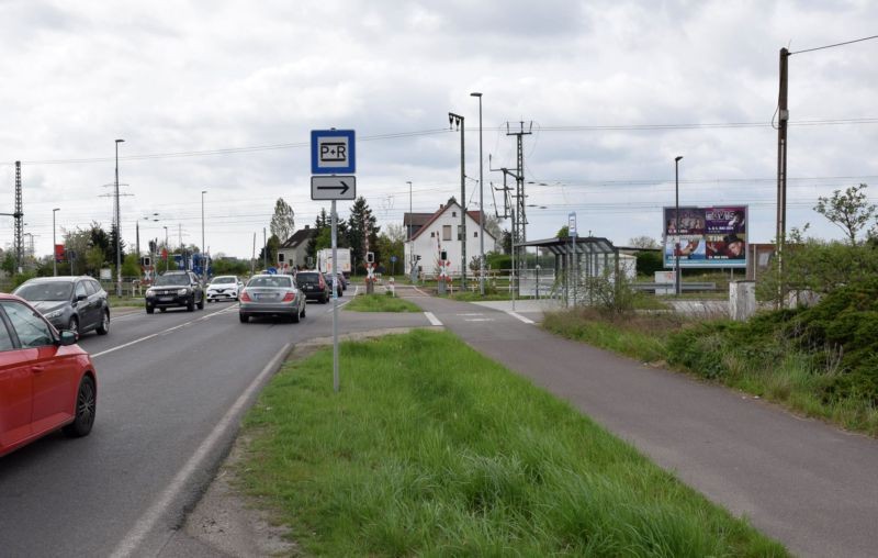 Zerbster Str/B 184/nh. Bahnübg./Abzg. Rodleben  (Rodleben)