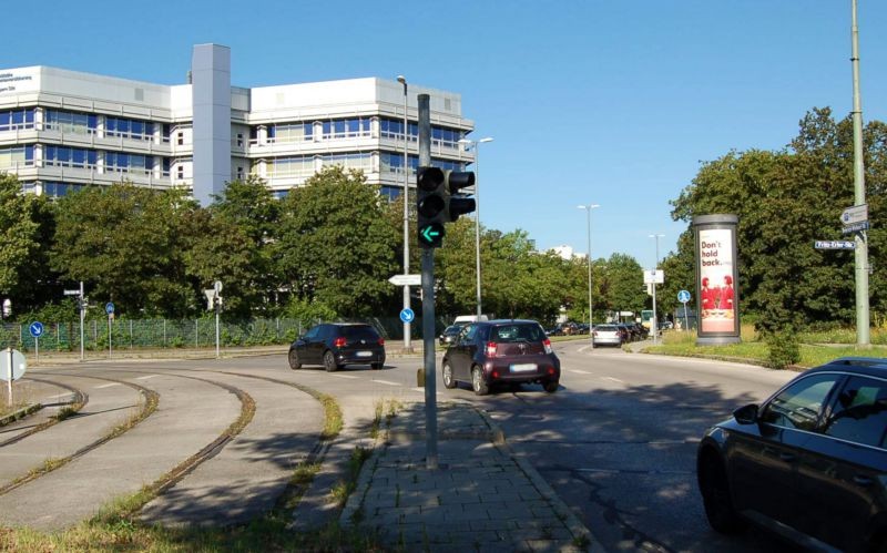 Fritz-Schäffer-Str/Heinrich-Wieland-Str