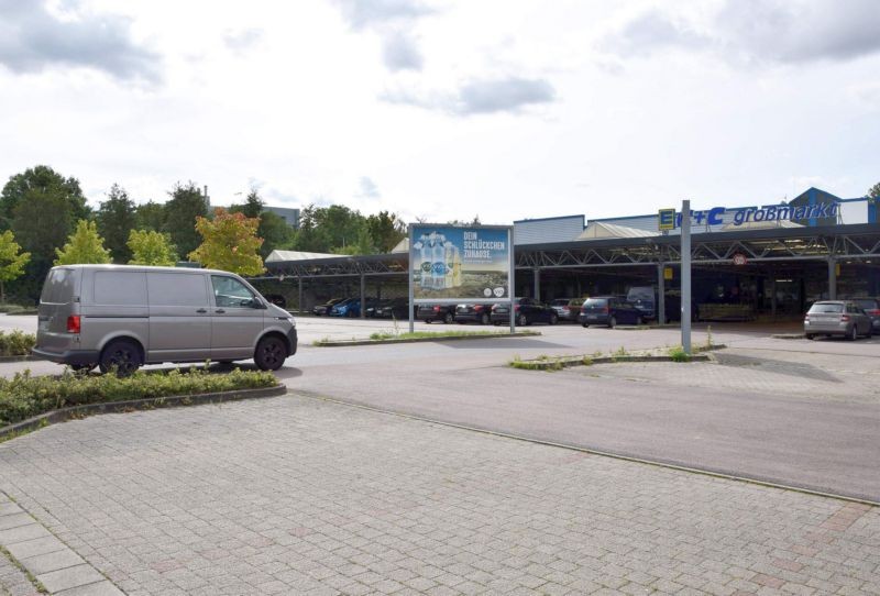 Winklhoferstr. 18 /Edeka C+C/geg. Eingang (lks)