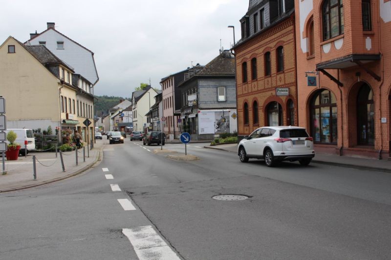 Adolfstr. 102 (B 275)