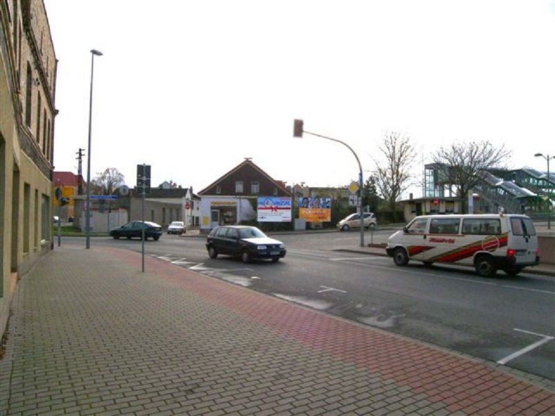 Zollstr. 1  / Hohenerxlebener Str. / Am Bahnhof