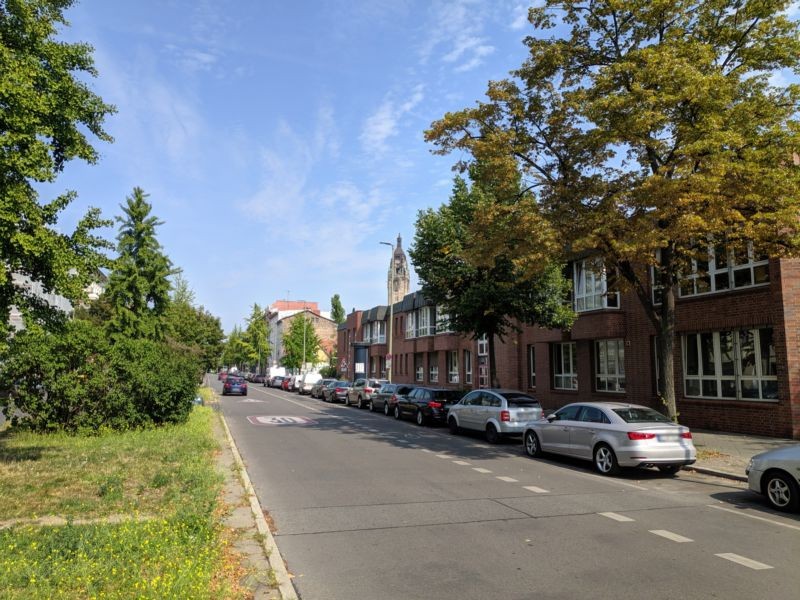 _KNR/Richard-Wagner-Str. 20-30 vor ggü. Thrasoltstr.