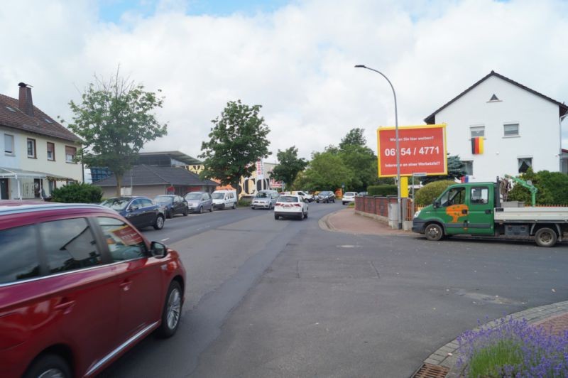 Leipziger Str. 14  / Niederfeldstr. quer VS