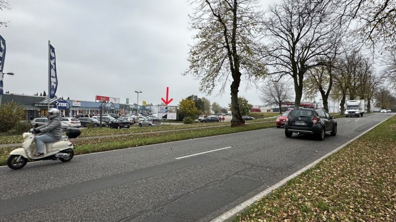 Hagenower Chaussee 3 / Rewe Si. Str.