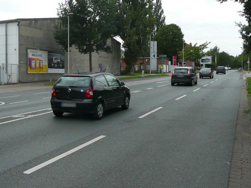 Eichenbrink neb. Einf. Lagerhalle re.