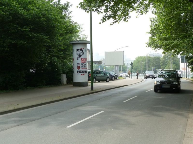 Stoppenberger Str./Karolingerstr.