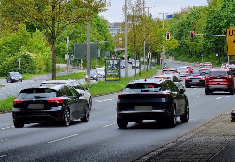 Bornumer Str./Bückeburger Allee/Si. Brücke