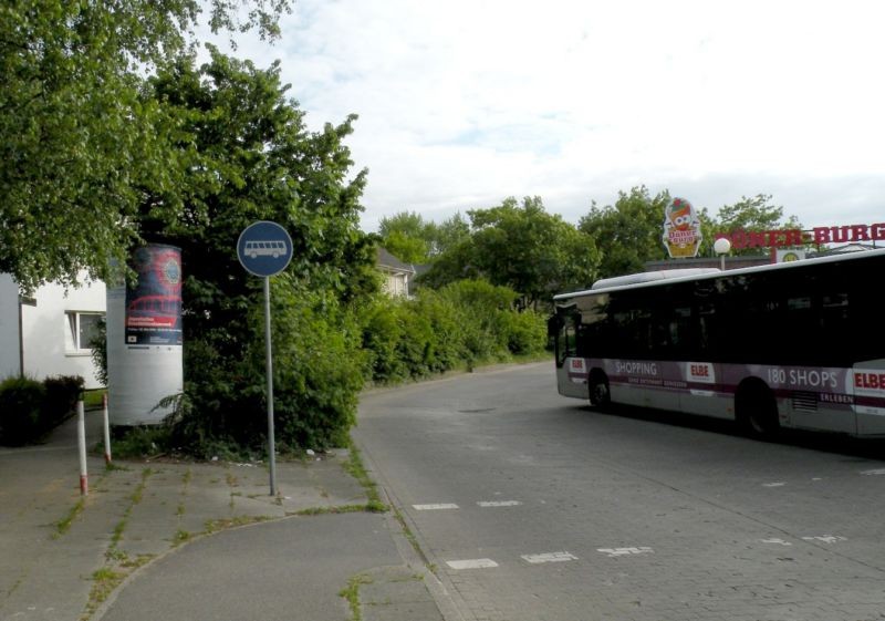 Schenefelder Platz/Busumsteigeanlage