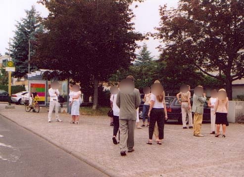 Urseler Weg 27/Otto-Hahn-Schule/innen