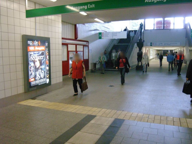 U-Bf Hagenbecks Tierpark Vorhalle Ausg. li.