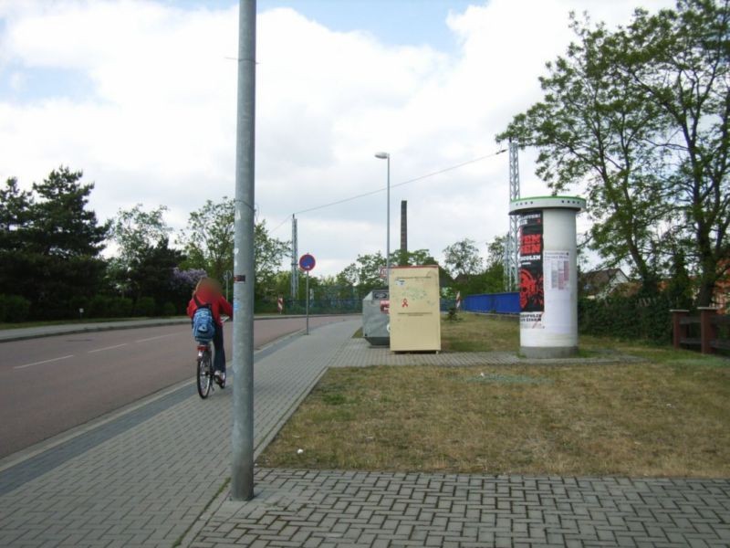 Geschwister-Scholl-Str. vor Eisenbahnbr.