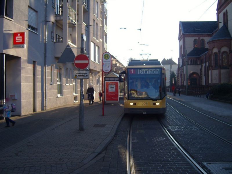 Schillerstr., HSt Sophienstr., li.Vi., We.li.