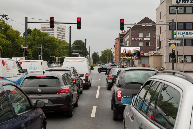 Vahrenwalder Str. 185/Büttnerstr.