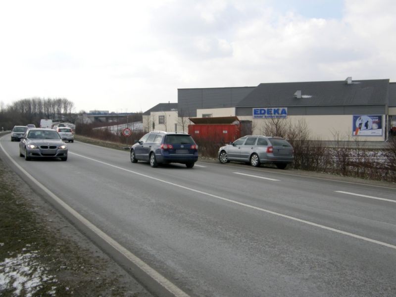 Uhlandstr.  31/Si. Staatsstr. 2082 quer