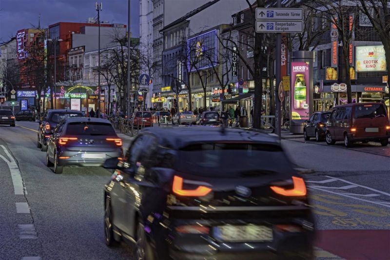 Reeperbahn 101/Hans-Albers-Platz sew.#3