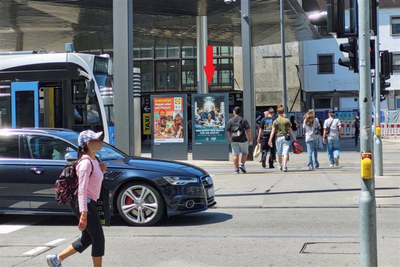 Bahnhofplatz, Steig A, 1. Sto. re. VS