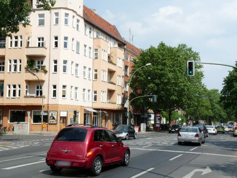 Neues Ufer/Kaiserin-Augusta-Allee 30